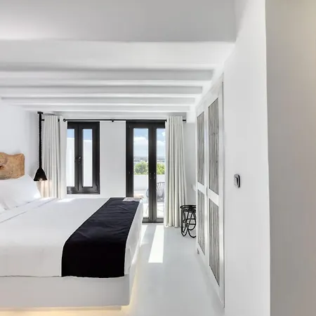 Villa Exquisite Mykonos Hephaestus I 5 Bedroom Infinity Pool Outdoor Jacuzzi Psarou Psarrou