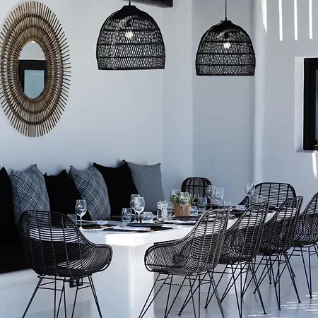 Lkm 5 Bedrooms Black Royal I Mykonos Psarou