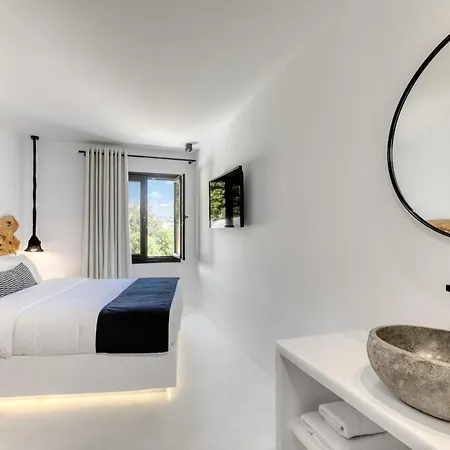Exquisite Mykonos Hephaestus I 5 Bedroom Infinity Pool Outdoor Jacuzzi Psarou Psarrou