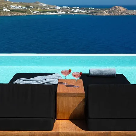 Villa Exquisite Mykonos Hephaestus I 5 Bedroom Infinity Pool Outdoor Jacuzzi Psarou